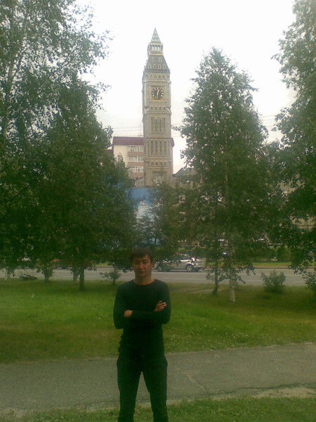 Рустам Лекеров