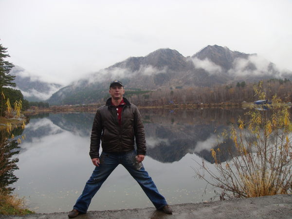 Роман Безматерных