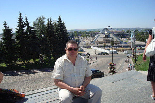 Анатолий Елин