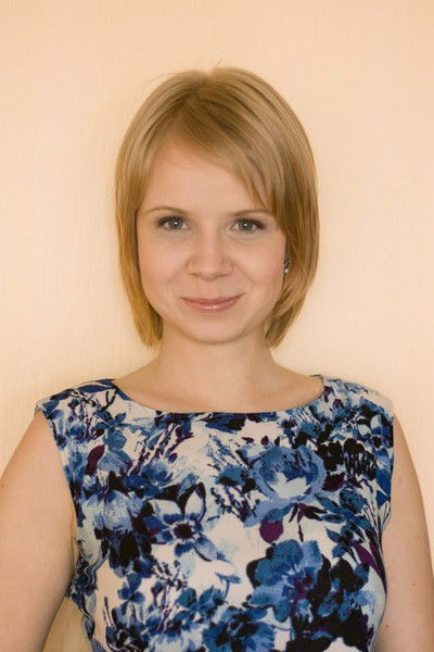 Ася Десятник