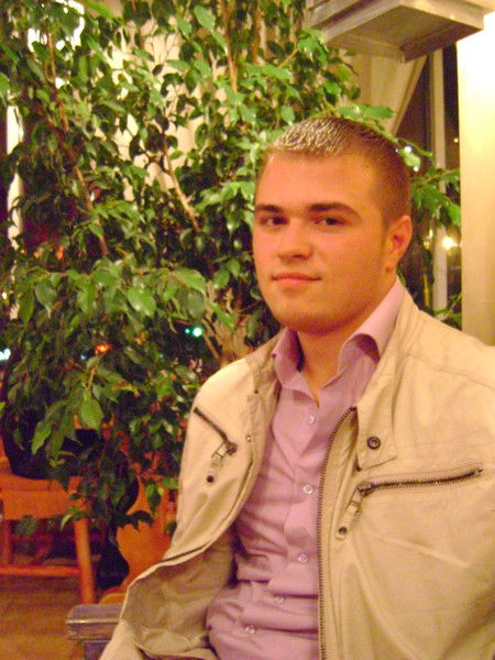 Неизвестно Неизвестно