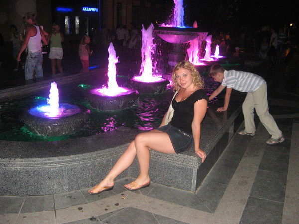 Настя Азарова