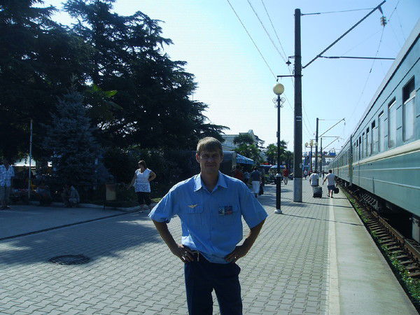 Александр Белюстин