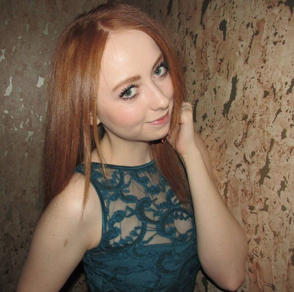 Аня Манаева