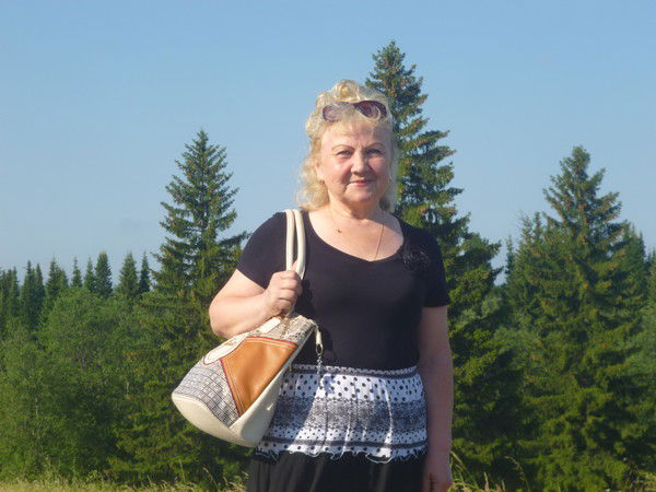 Надежда Леофёрова