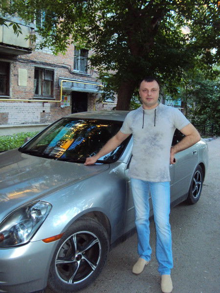 Виктор Серов