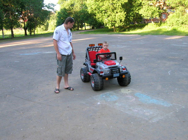 Андрей Алексеев