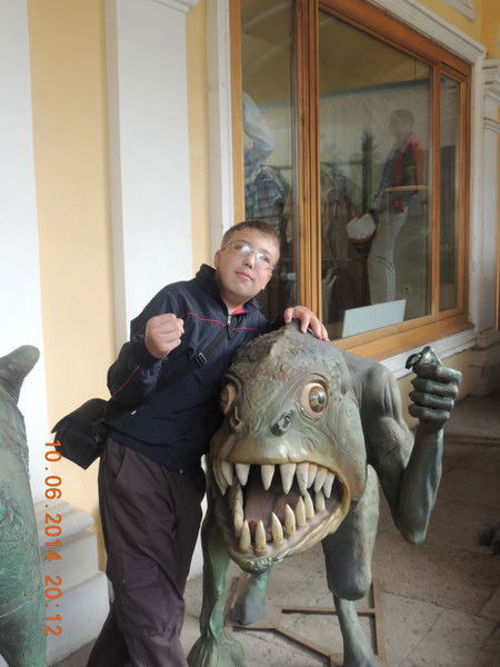 Владислав Худяков