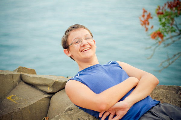 Максим Натаров