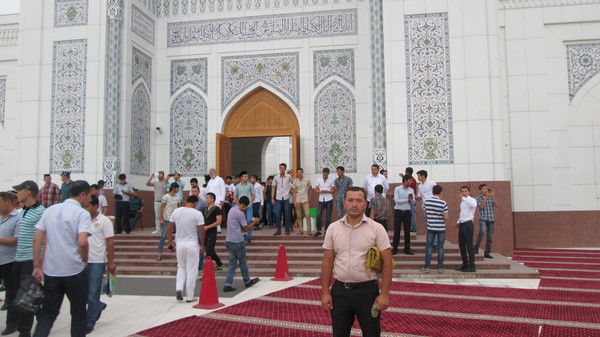 Хасан Дадахужаев