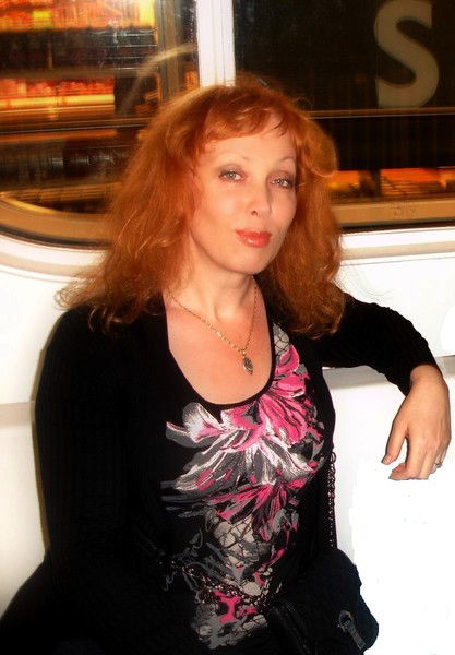 Илона Голосова