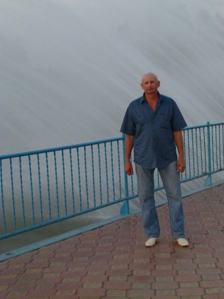 Андрей Петров