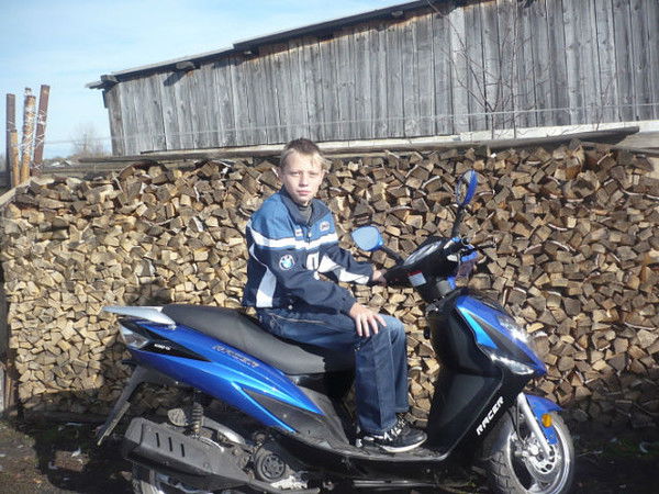 Андрей Котов