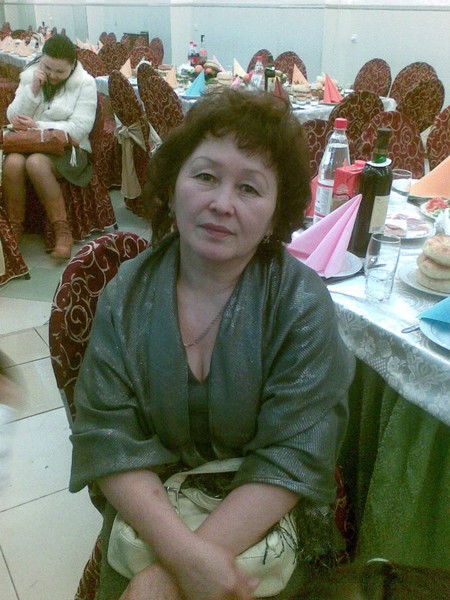 Рая Досмуратова