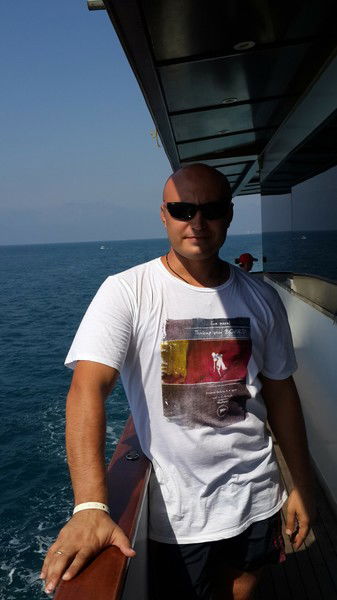 Артем Белоносов