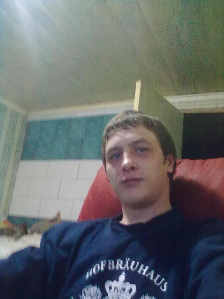 Женя Мирошников