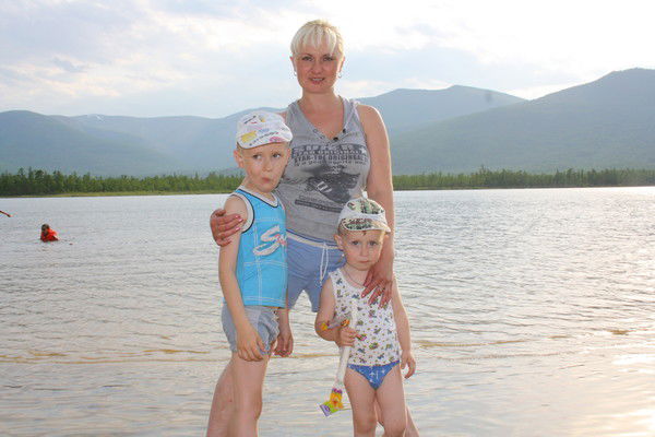 Елена Максимова