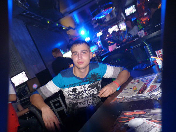 Максим Медведев