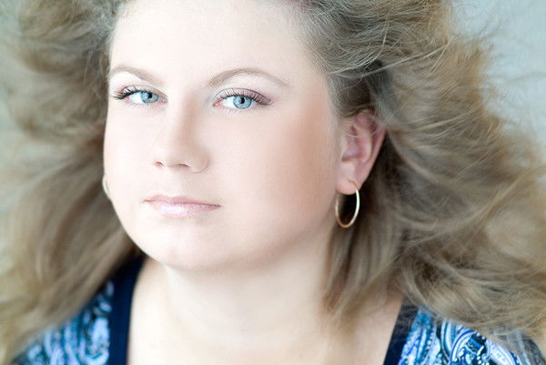 Юля Комарова