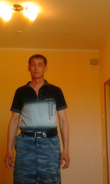 Руслан Хмелёв