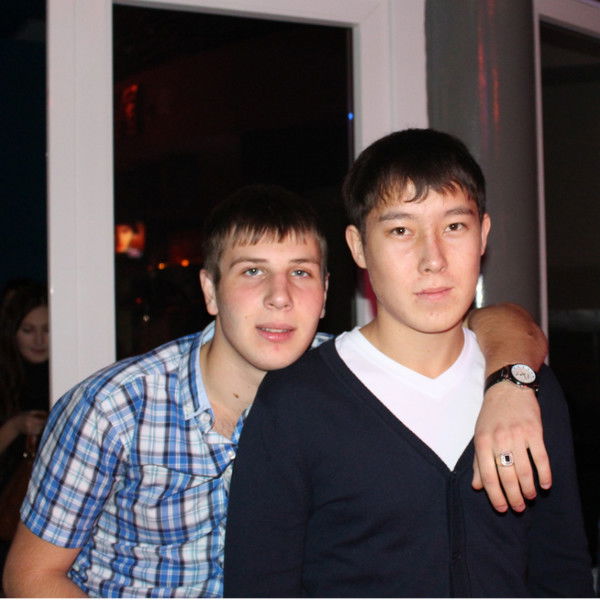 Юрий Колесников