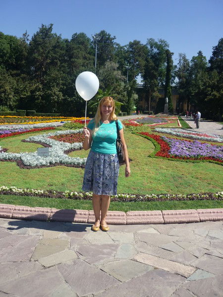 Лариса Попова