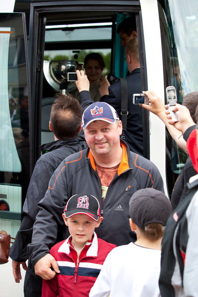 Неизвестно Неизвестно