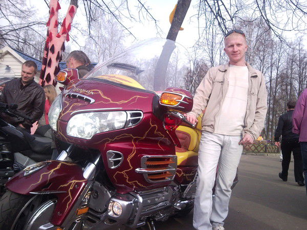 Слава Старцев