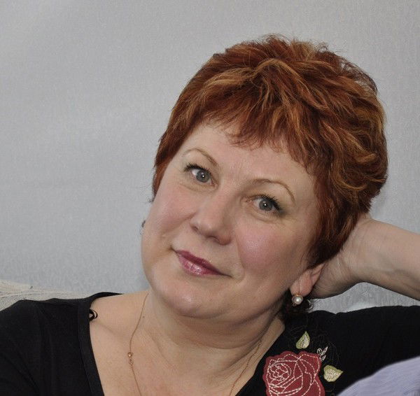 Лариса Епифанова