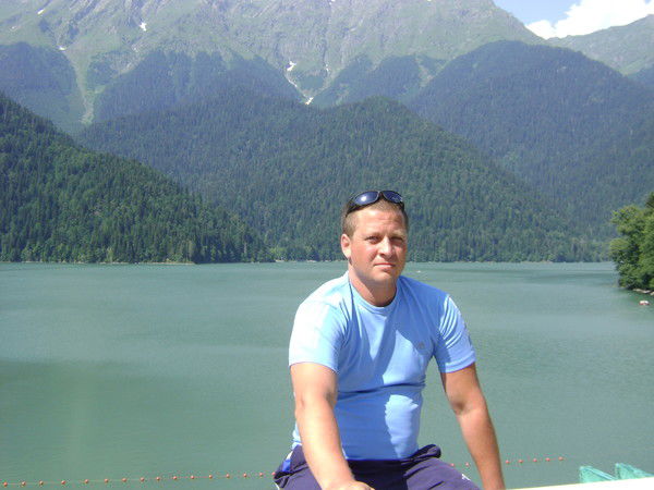 Владимир Новиков