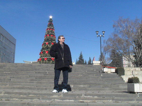 Анатолий Писаренко