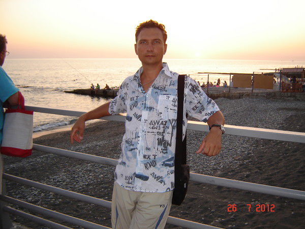 Алексей Глухов