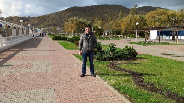 Александр Волков