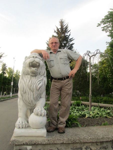 Александр Галанов