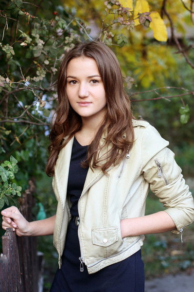 Тоня Волянська