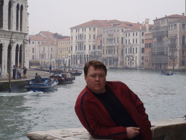 Олег Анисов