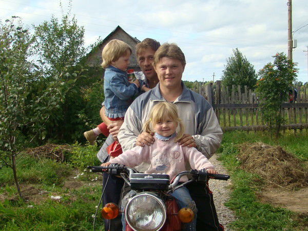 Борис Серов