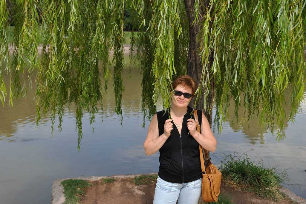 Лена Токмак (Момот)