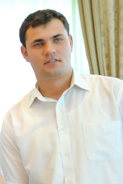 Виктор Гребенников