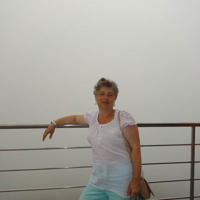 Елена Якушина