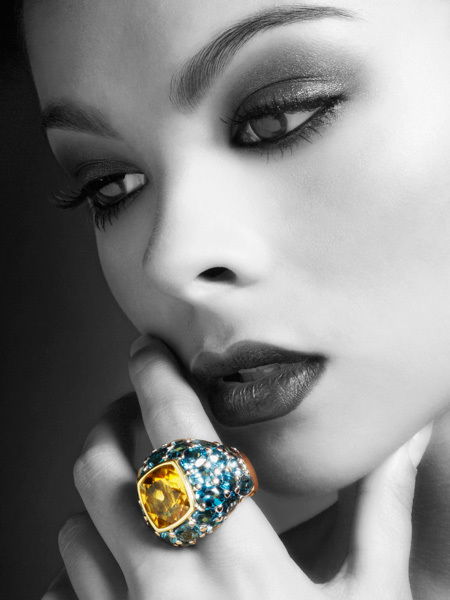 Лора ////////////