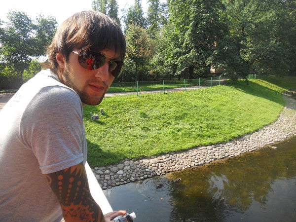 Руслан Азизов