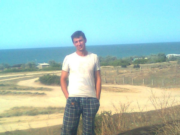 Николай Попов