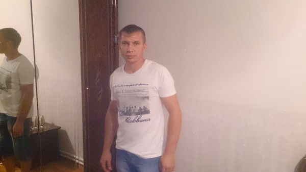 Александар Шаповалов