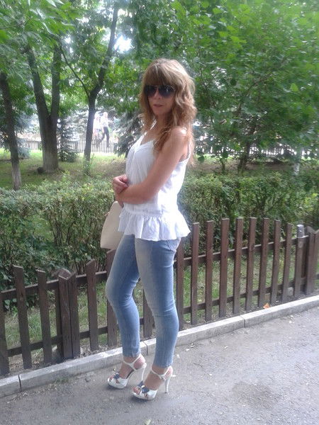 Галя Дубинина