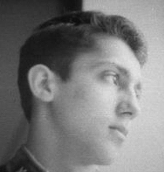 Неизвестно Неизвестно