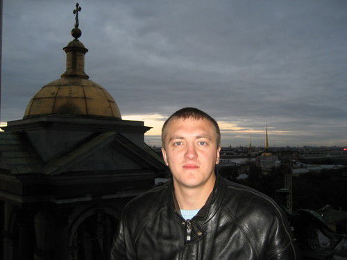 Роман Олейник