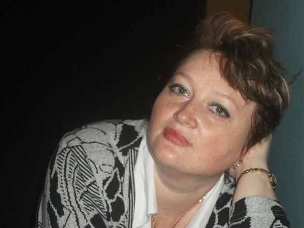 Лариса Попова