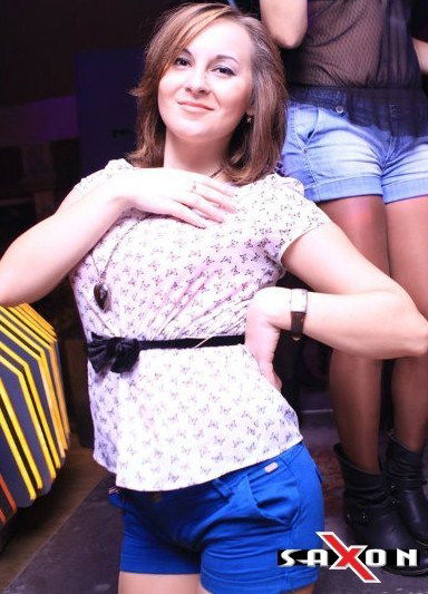 Алёна Парий