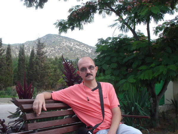 Олег Потелещенко